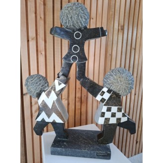 Happy three van Dominic Benhura