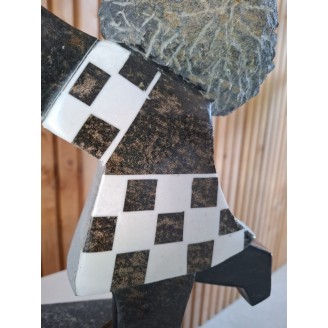 Happy three van Dominic Benhura