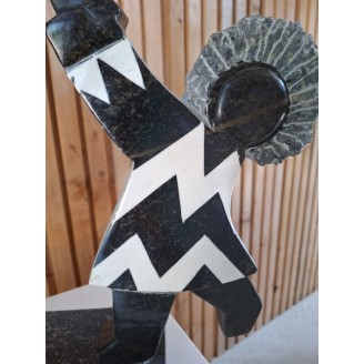 Happy three van Dominic Benhura