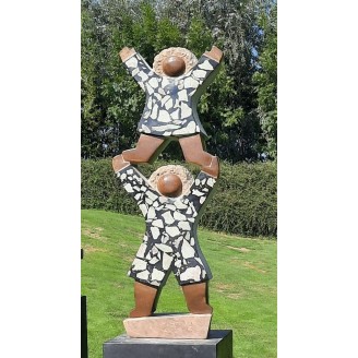 Having fun van Dominic Benhura