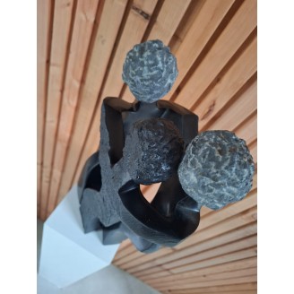 Vrolijke figuren van harde steensoort springstone